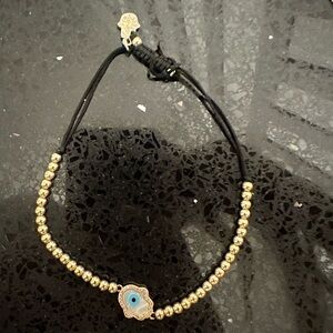 Adjustable gold bracelet